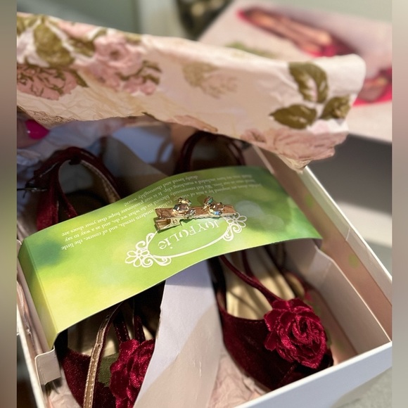 Arabella Heels in Cranberry T10 with box - Picture 2 of 7